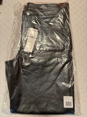 Calvin Klein Faux Leather 90s Pants, Black, SZ8. BRAND NEW